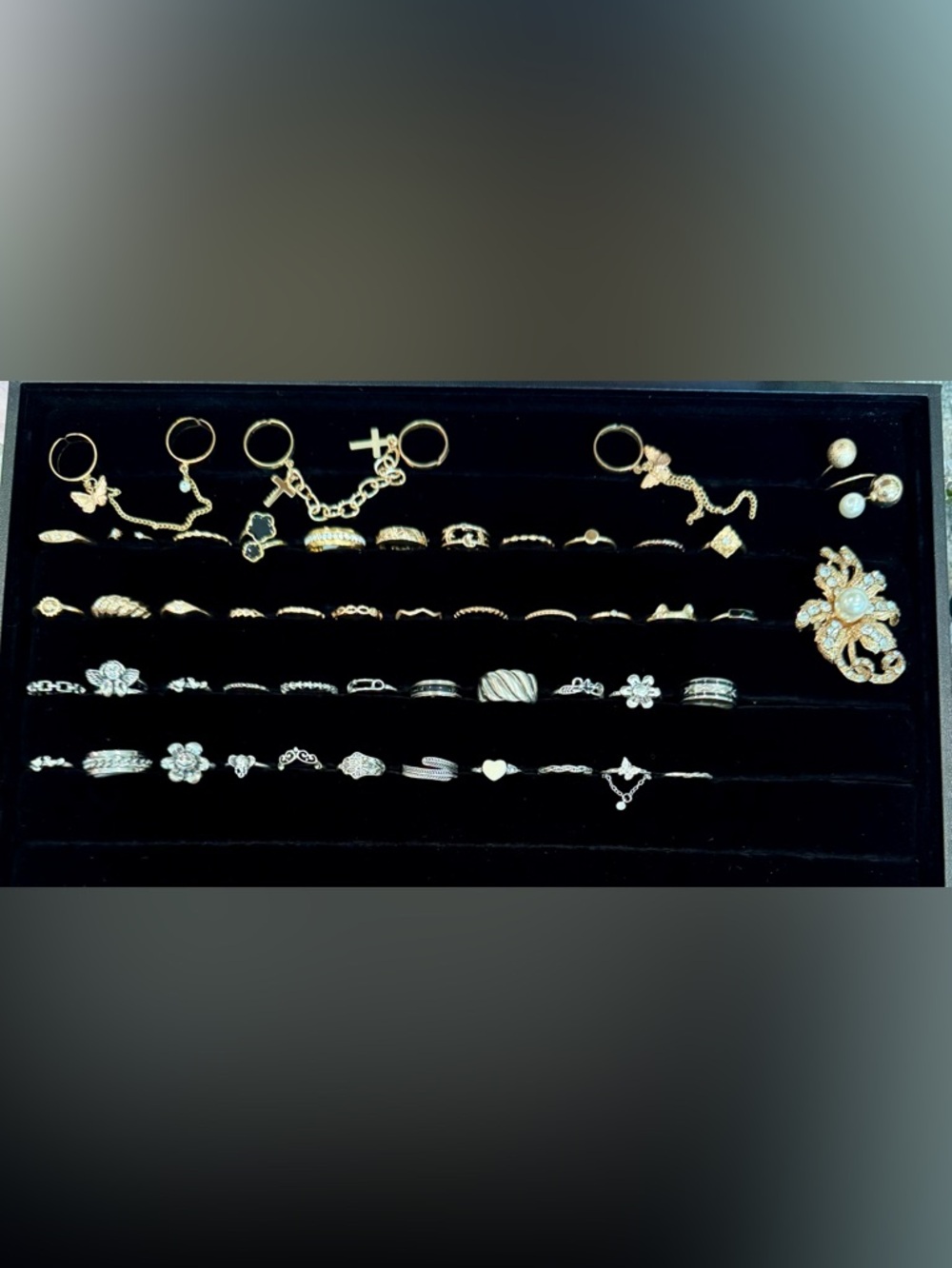 50 Ring Lot Goldtone & Silvertone – Reseller Bulk – Dainty & Statement Styles - Picture 3 of 9